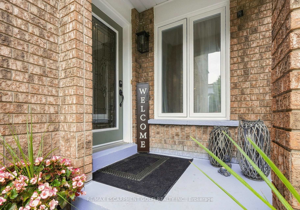 11-wakefield-lane-hamilton-ontario-x13719522