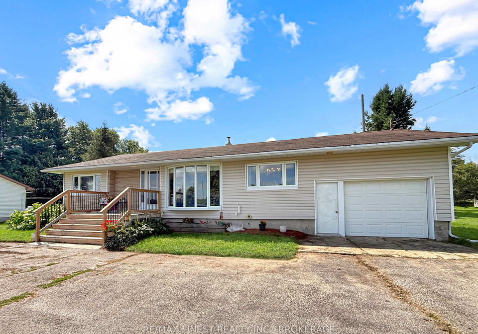 9859-county-road-42-westport-ontario-x13719744