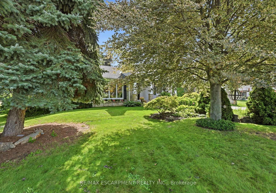 6-kerman-avenue-grimsby-ontario-x13719808