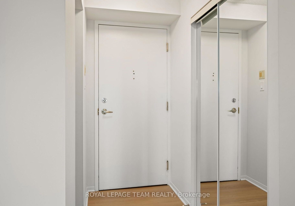 1025-grenon-avenue-ottawa-ontario-x13719998