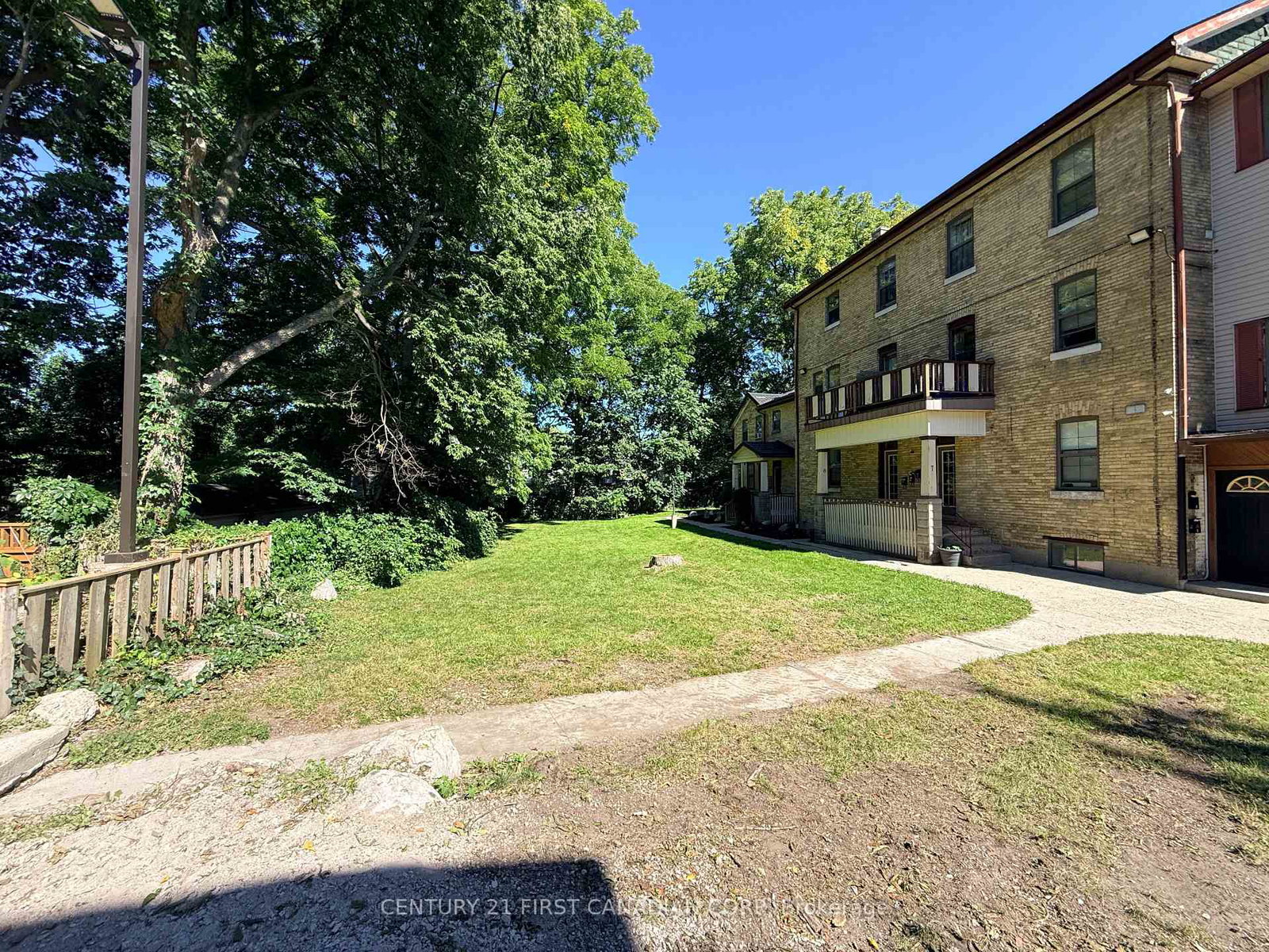 1-waverley-place-london-east-ontario-x13720042
