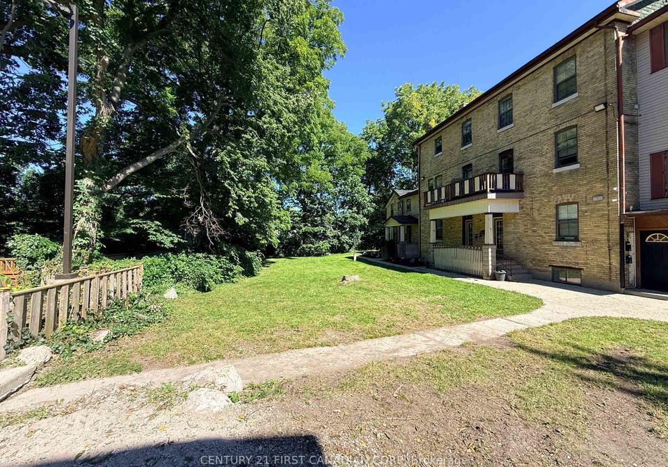 1-waverley-place-london-east-ontario-x13720042