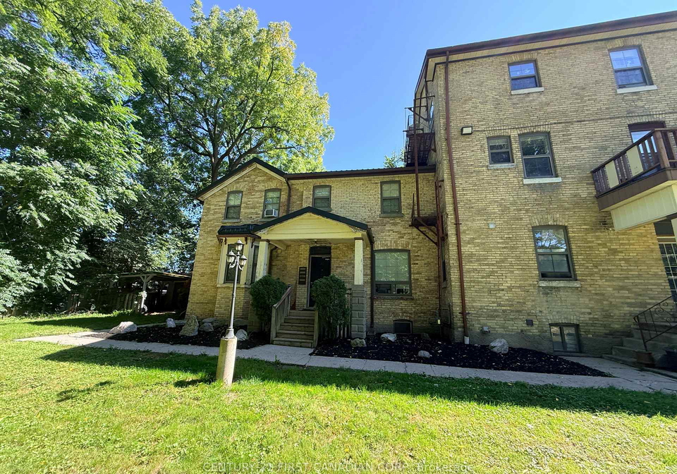 1-waverley-place-london-east-ontario-x13720042