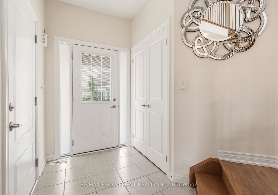67-pinot-crescent-hamilton-ontario-x13720206