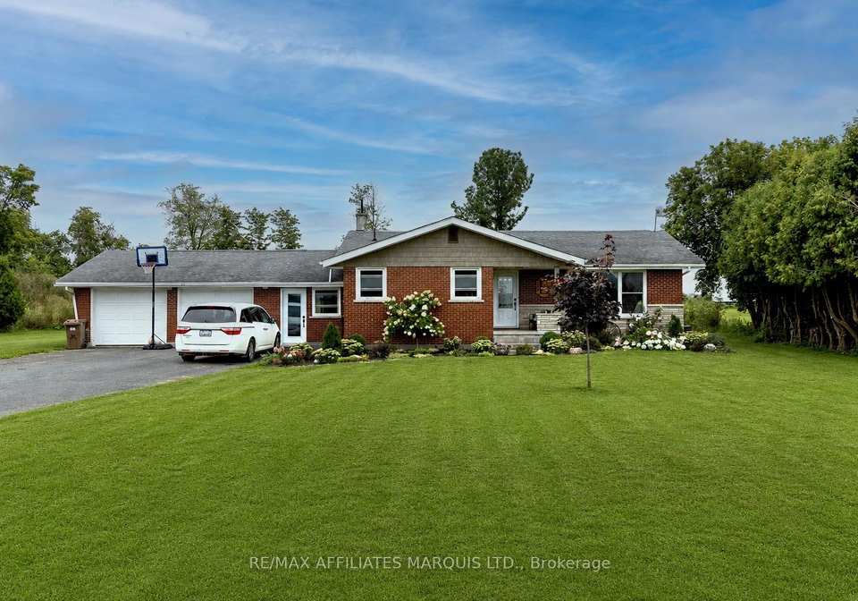 12662-county-road-18-south-dundas-ontario-x13720366
