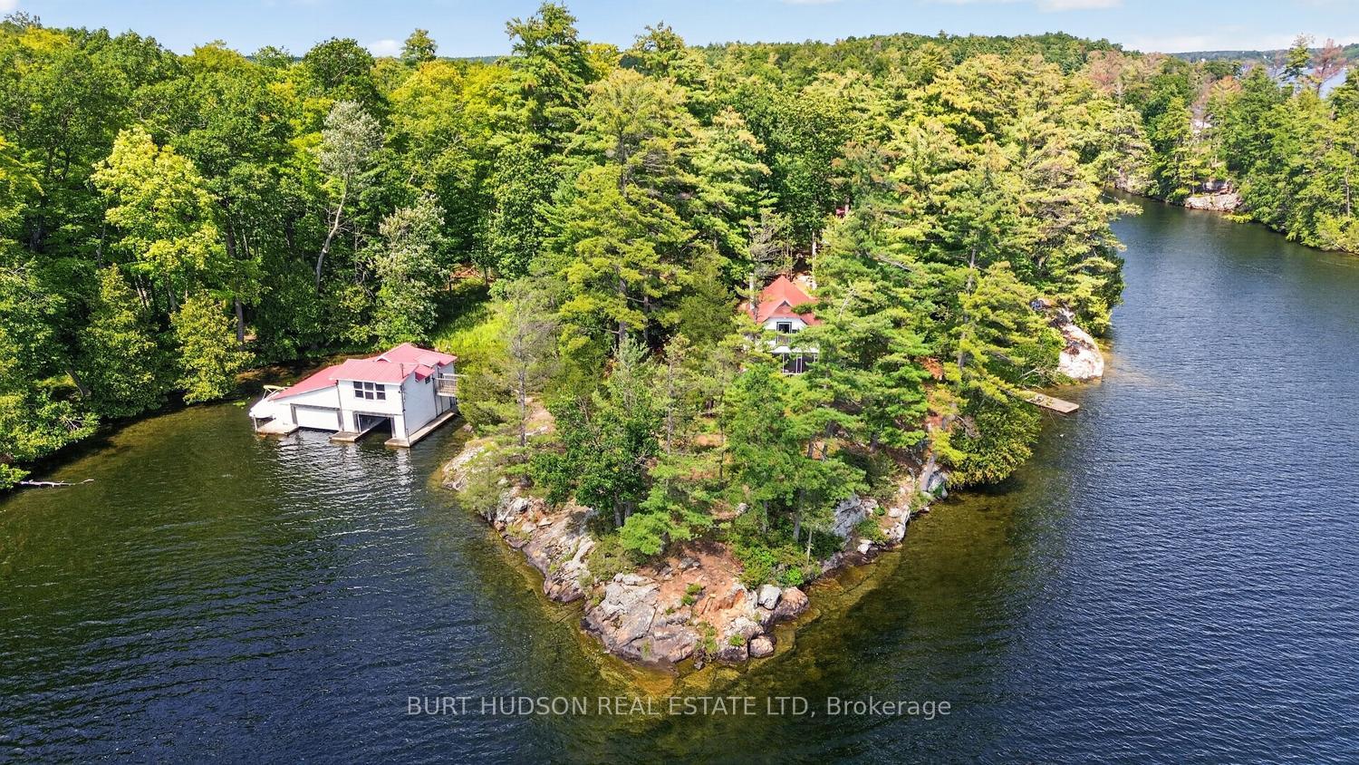 1-fisher-island-leeds-and-the-thousand-islands-ontario-x13720546