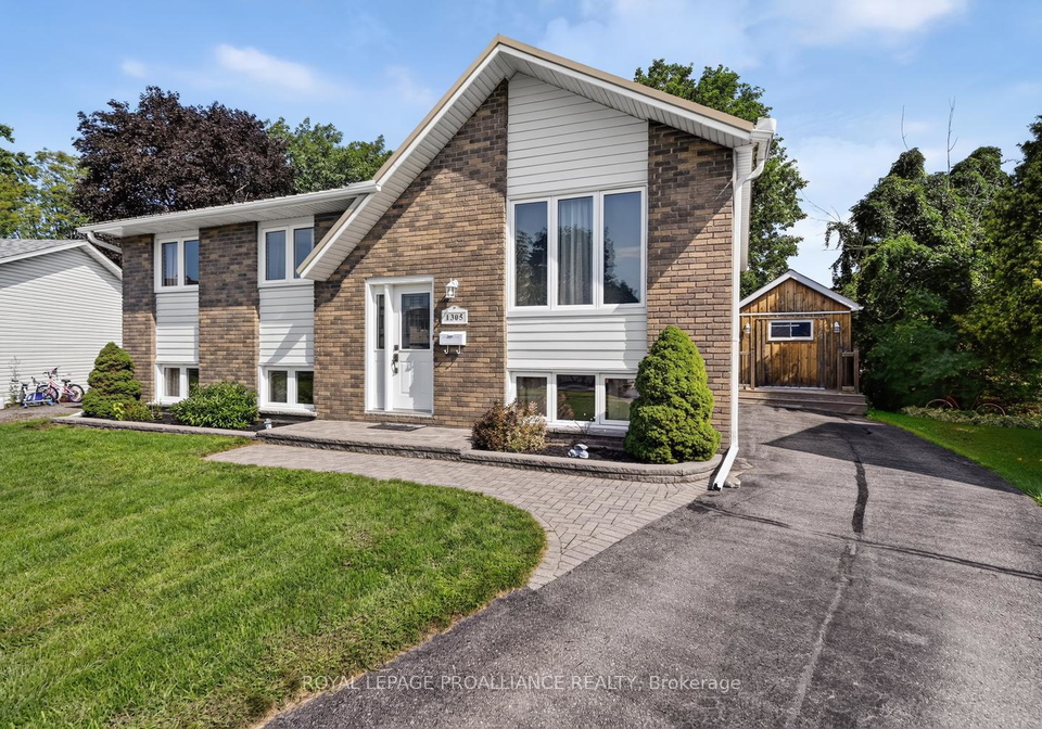 1305-brockmount-place-brockville-ontario-x13720828
