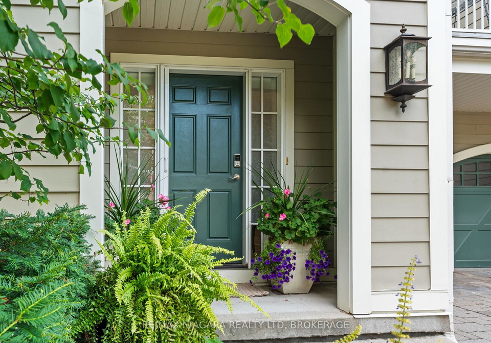 175-queen-street-niagara-on-the-lake-ontario-x13720984
