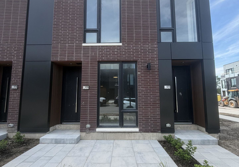 175-everett-common-st-catharines-ontario-x13720996