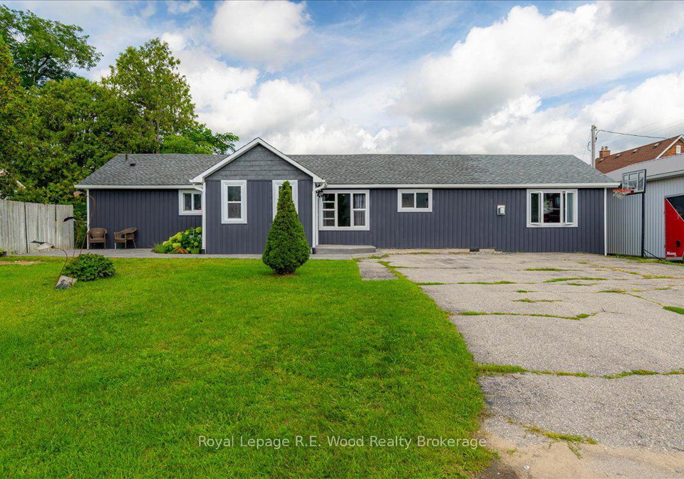56-queen-street-norfolk-ontario-x13721128