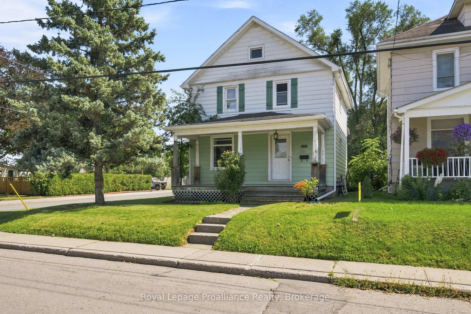 135-mcgill-street-quinte-west-ontario-x13721206