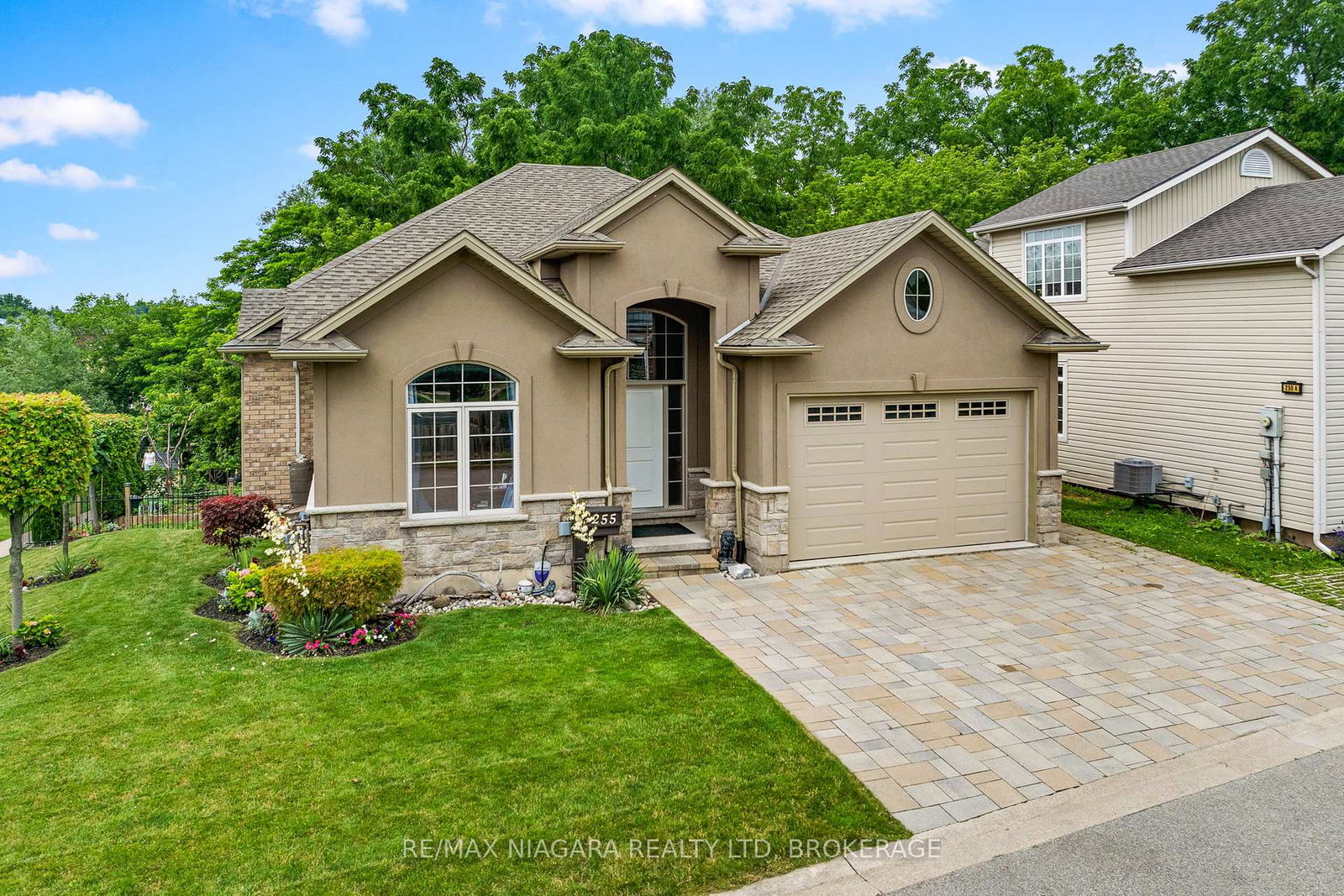 255-lakeshore-road-st-catharines-ontario-x13721242