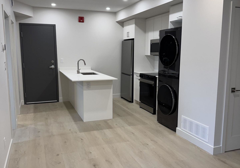 130dorchester-avenue-ottawa-ontario-x13721324