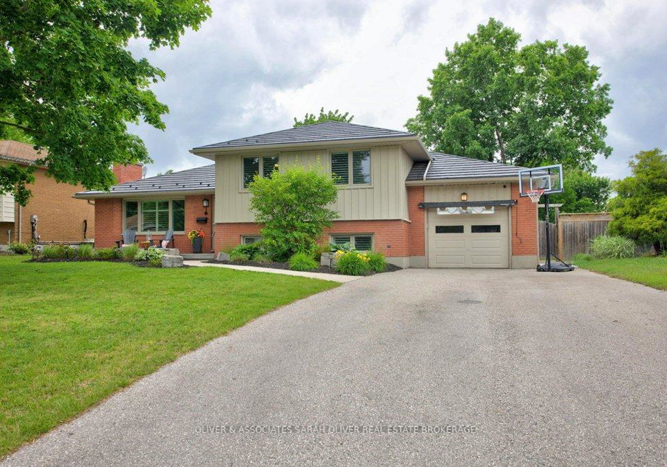 24-field-road-london-south-ontario-x13721342