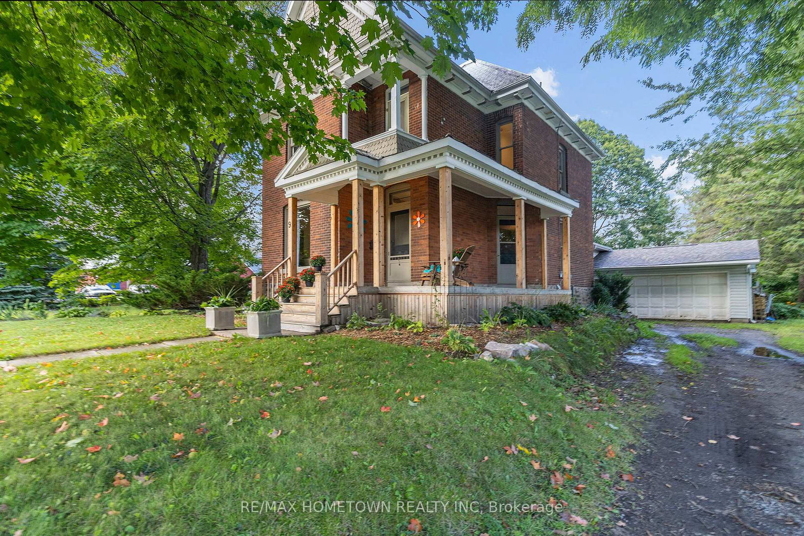 9-quabbin-road-front-of-yonge-ontario-x13721576
