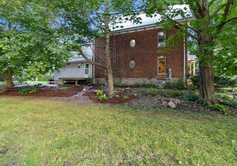9-quabbin-road-front-of-yonge-ontario-x13721576