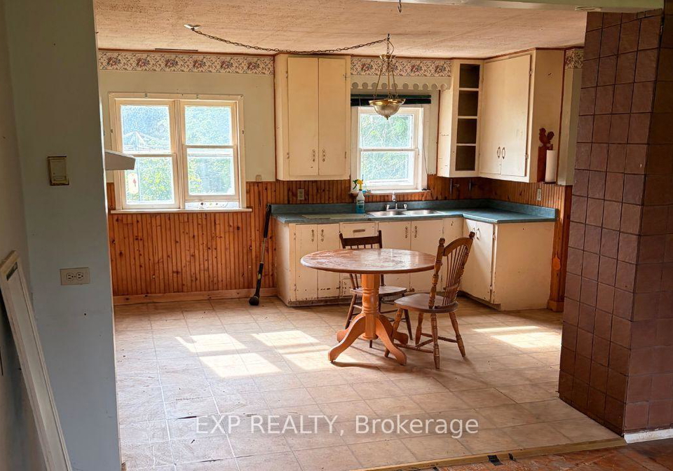 325-county-road-16-elizabethtown-kitley-ontario-x13721614