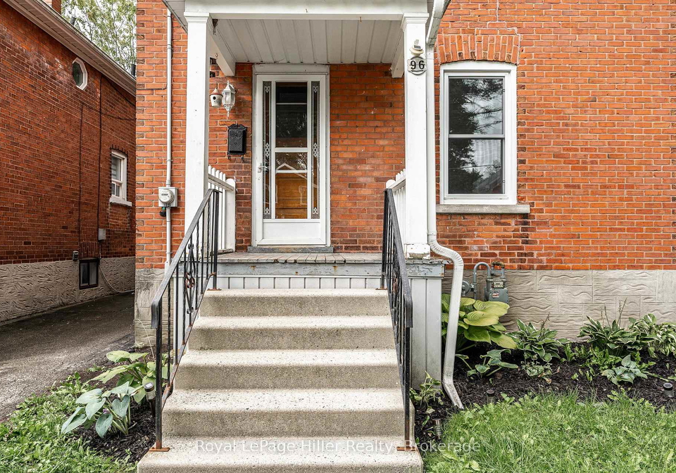 96-mcnab-street-stratford-ontario-x13721692