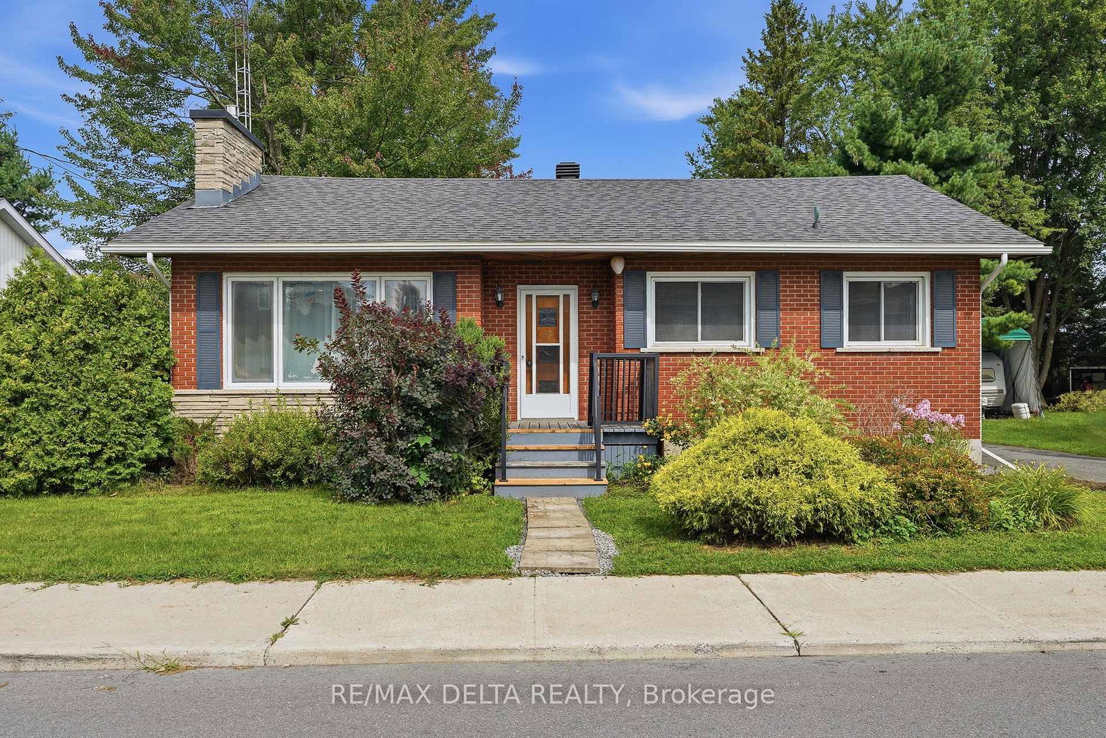 29-catherine-street-e-north-glengarry-ontario-x13721728