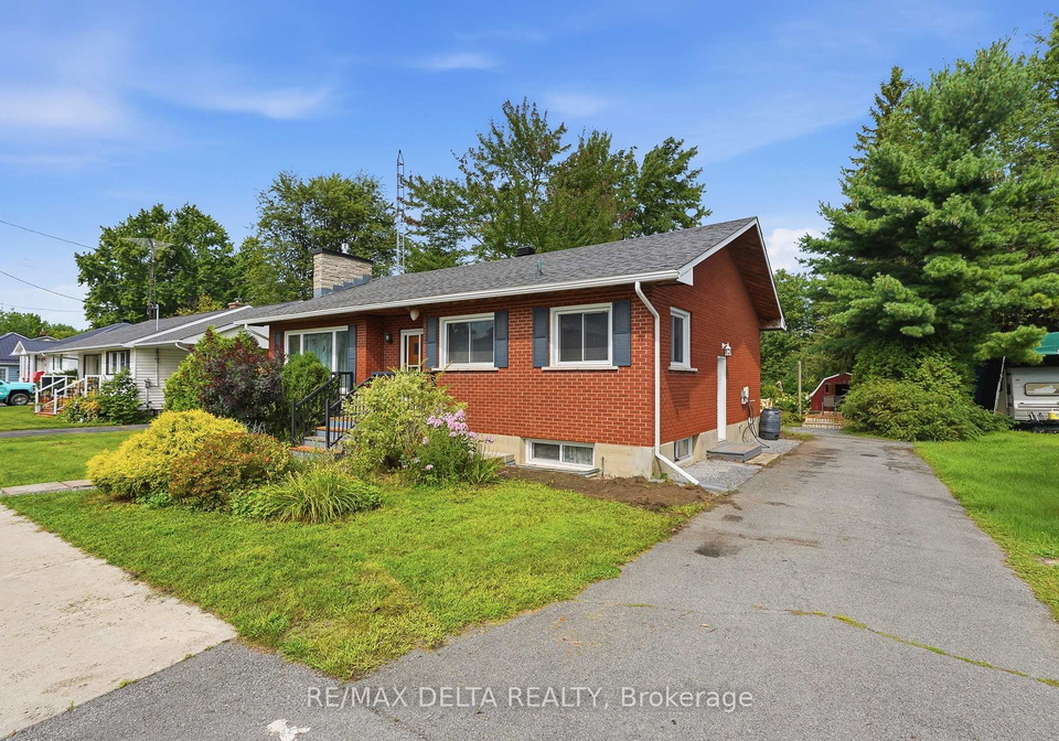 29-catherine-street-e-north-glengarry-ontario-x13721728