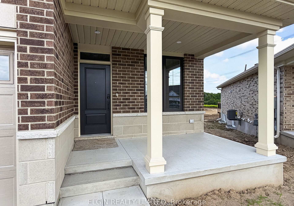 4-thomas-court-central-elgin-ontario-x13721766