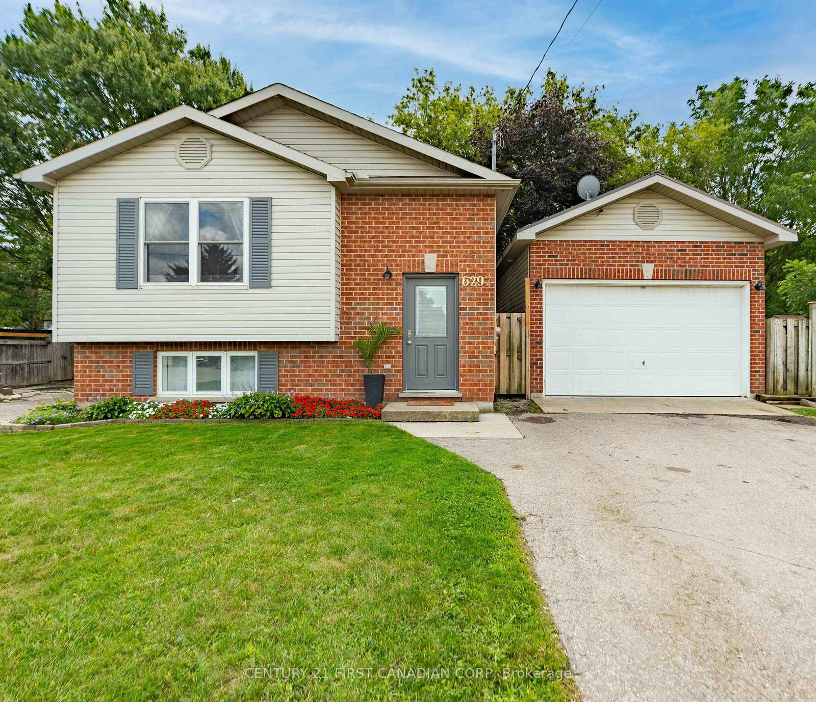 6297-william-street-lucan-biddulph-ontario-x13721774