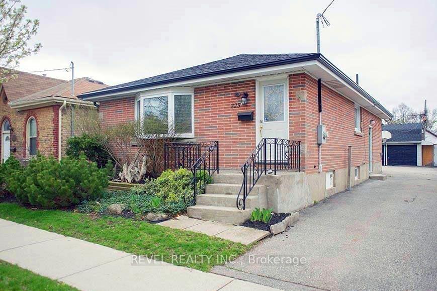 225-chatham-street-brantford-ontario-x13721842
