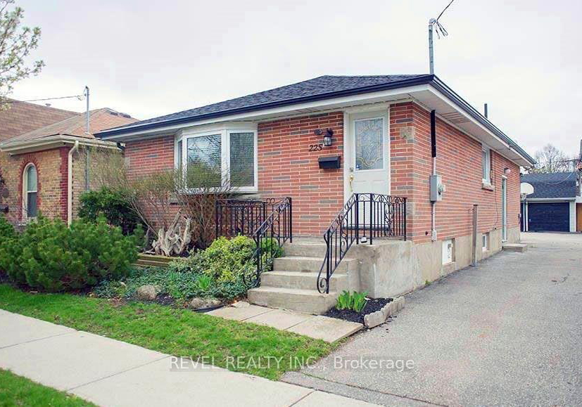 225-chatham-street-brantford-ontario-x13721842
