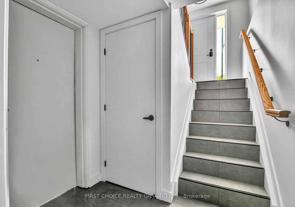 97dynes-road-ottawa-ontario-x13721860