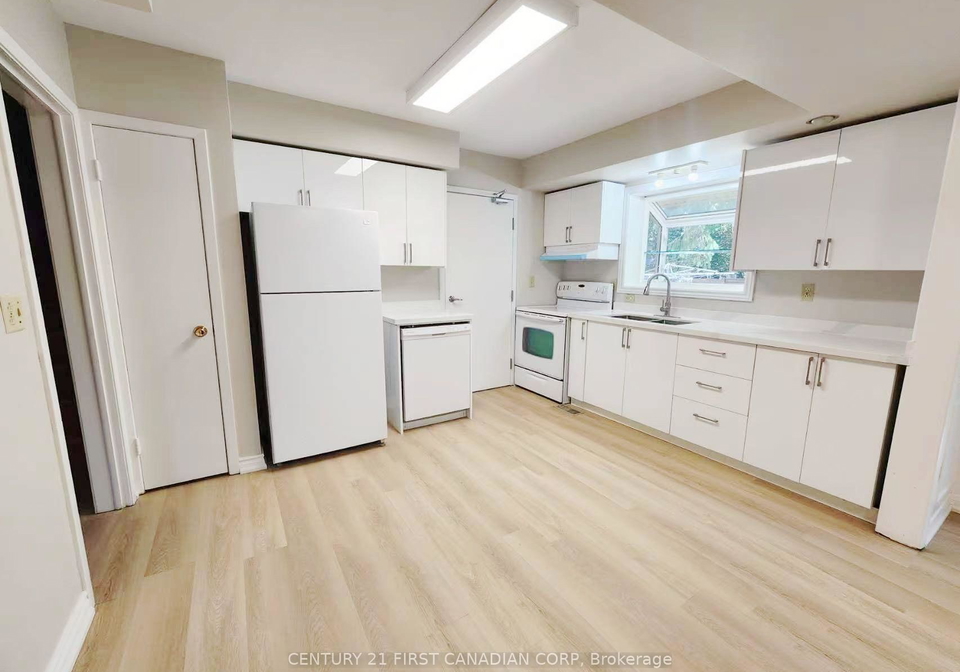 711-algoma-avenue-london-north-ontario-x13721866