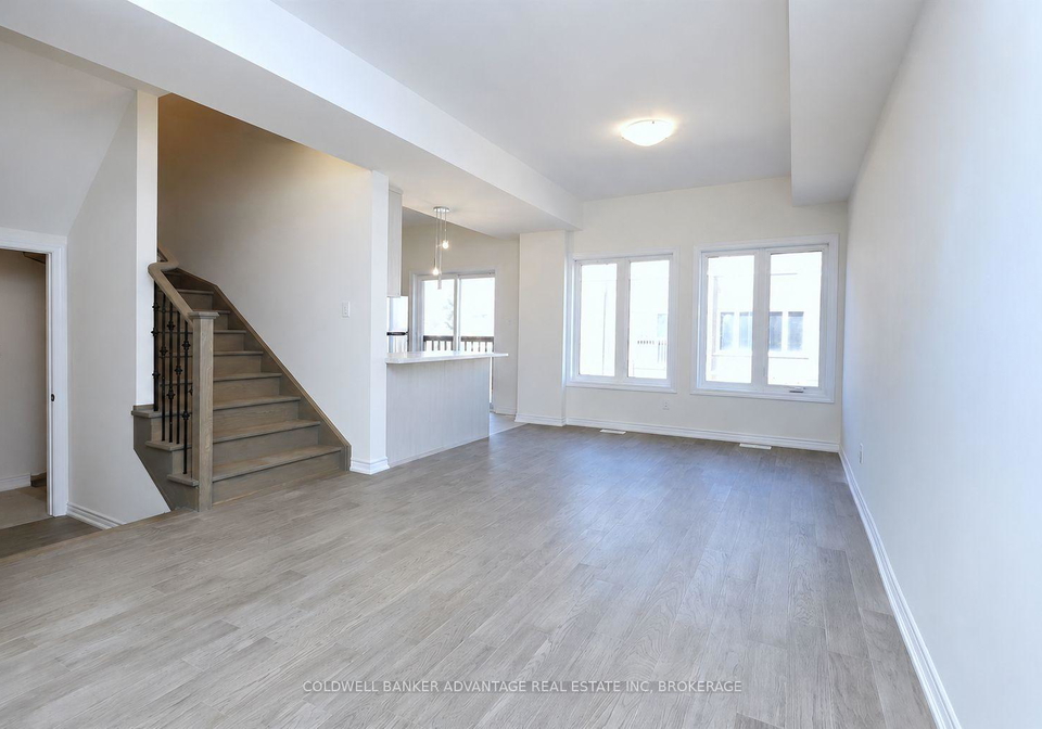 138-renfrew-trail-welland-ontario-x13722016