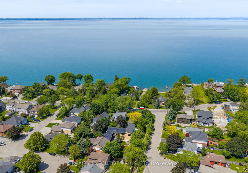 36-lakeview-drive-hamilton-ontario-x13722066