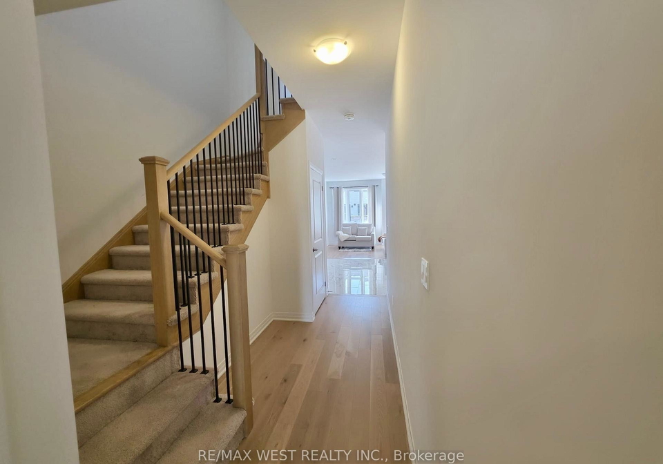 889-douro-street-stratford-ontario-x13722094