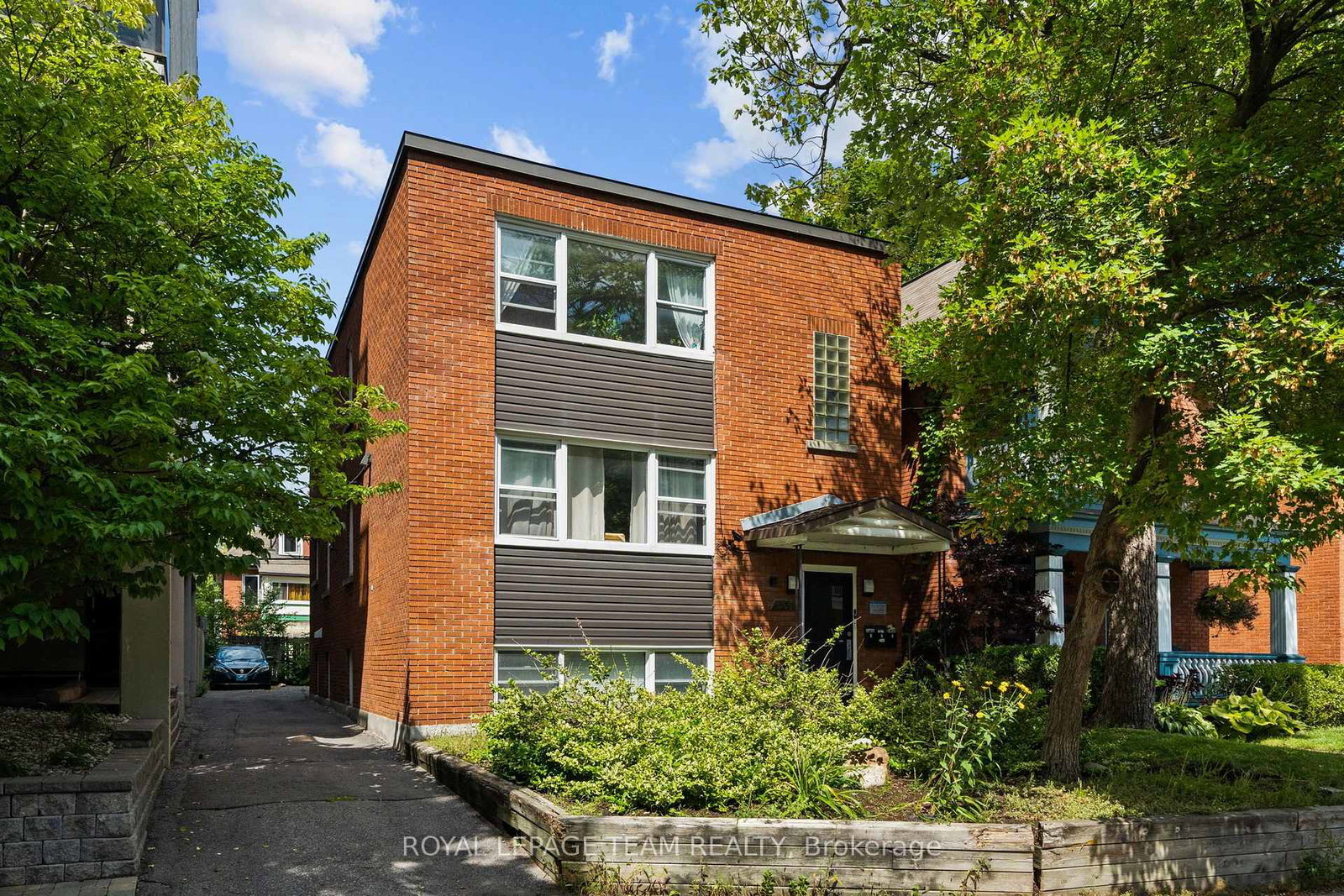 331-flora-street-ottawa-ontario-x13722170