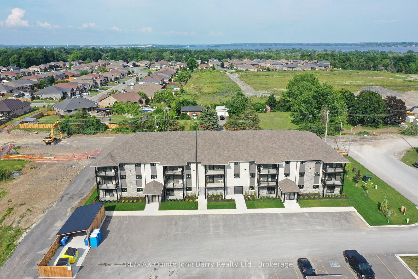 206-10-hillside-meadow-drive-quinte-west-ontario-x13722188