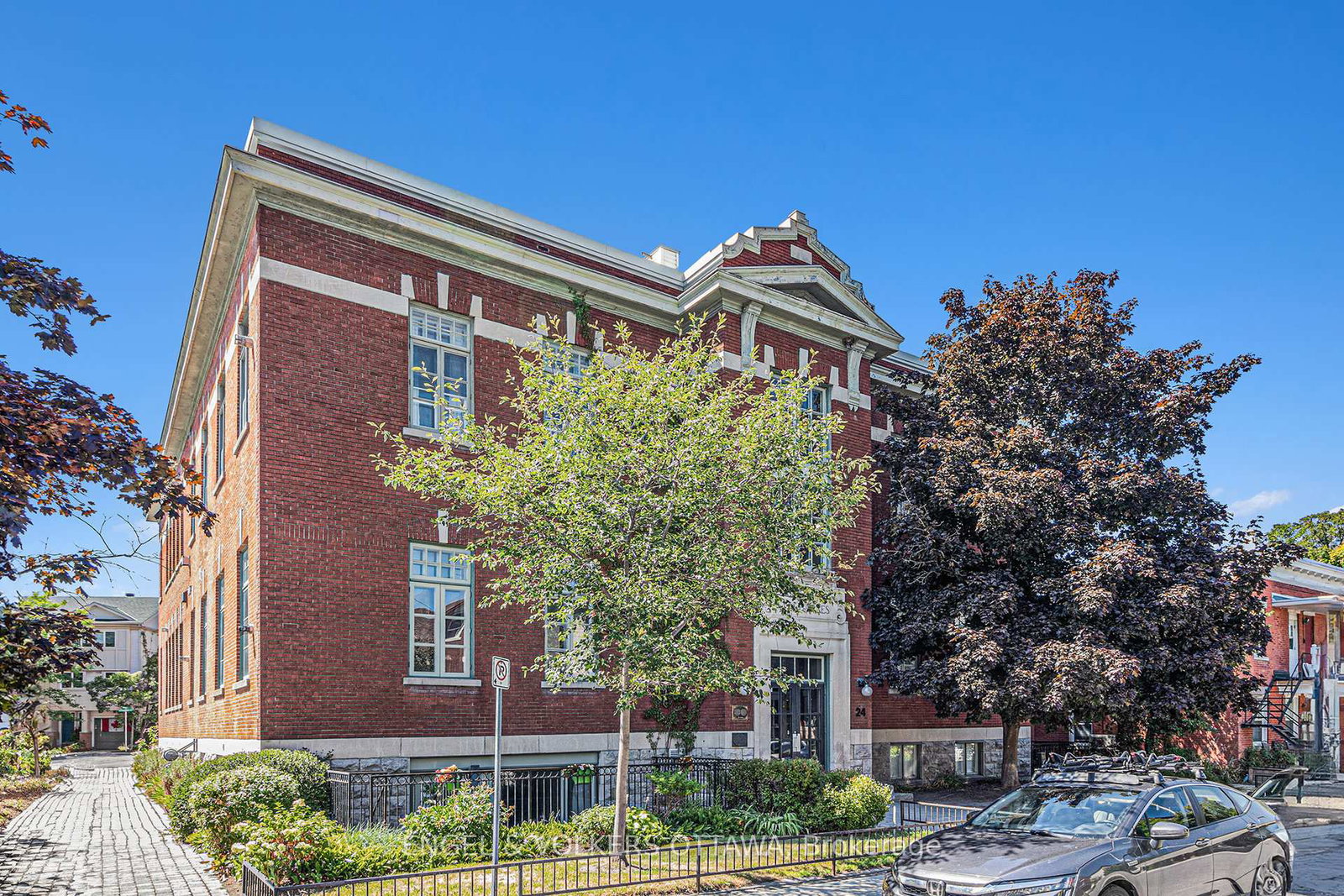 24-springfield-road-ottawa-ontario-x13722218