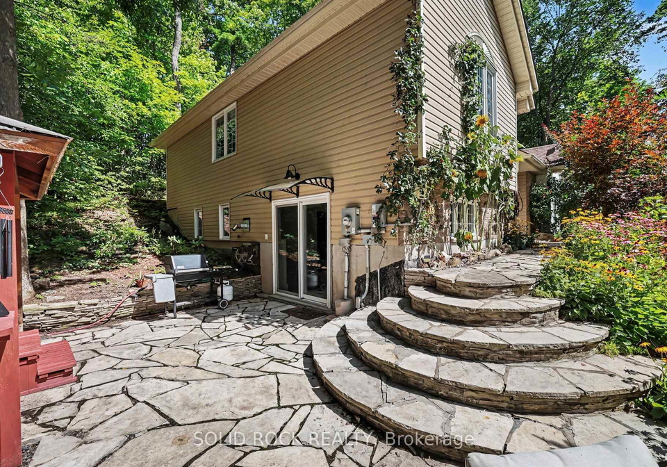 712-flat-rapids-road-mcnabbraeside-ontario-x13722388