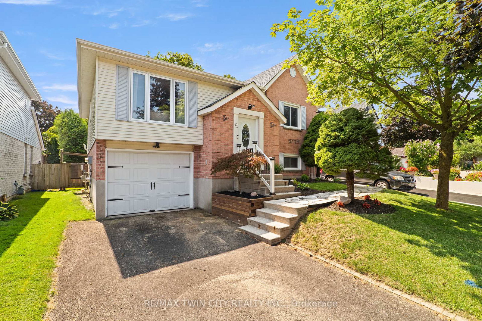 21-golden-meadow-crescent-kitchener-ontario-x13722430