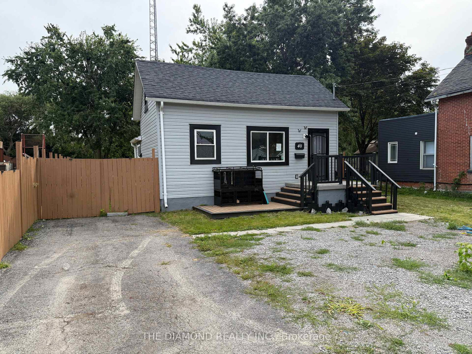 40-st-patrick-street-kawartha-lakes-ontario-x13722660