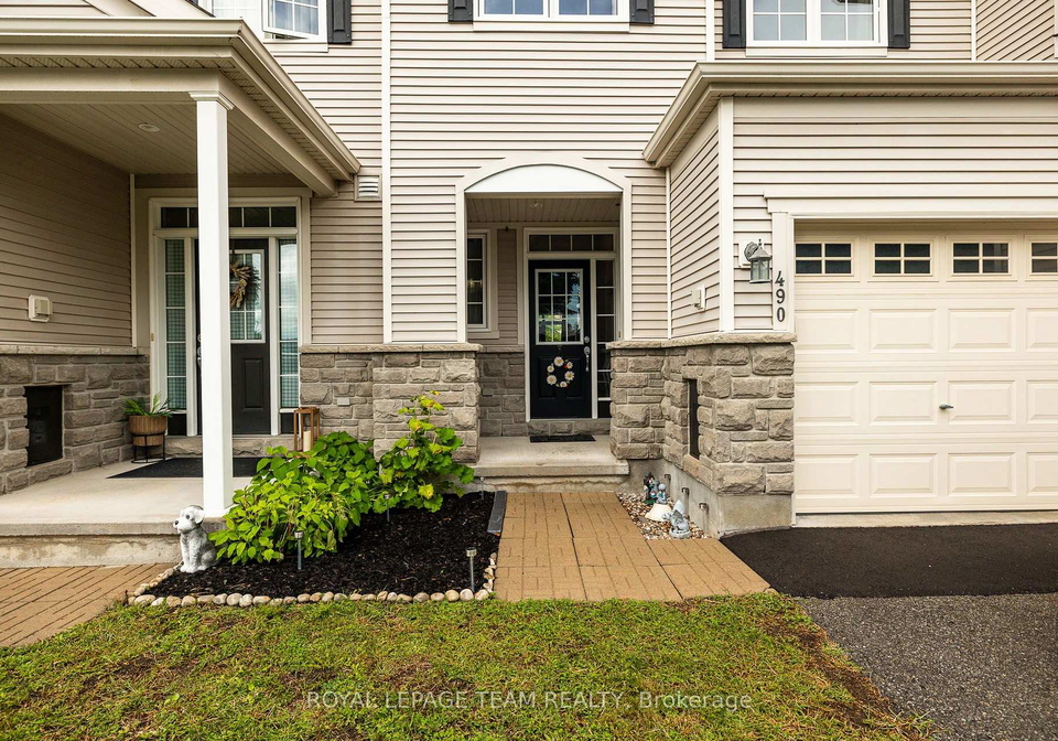 490-dundonald-drive-ottawa-ontario-x13722710