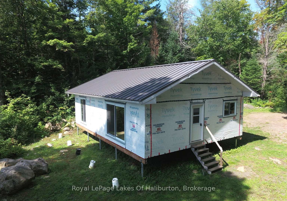 1337-irish-line-road-dysart-et-al-ontario-x13722772