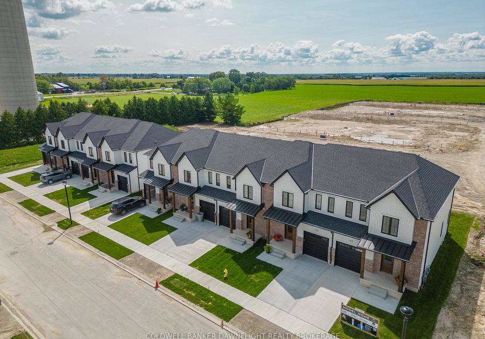 147-scotts-drive-lucan-biddulph-ontario-x13722814