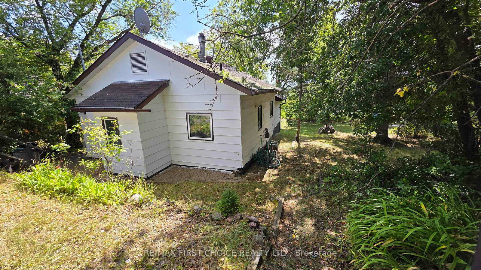 335-govt-road-kenora-ontario-x13722844