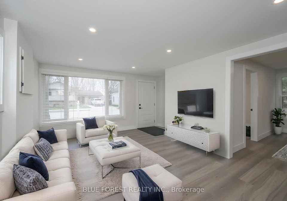 186-victoria-street-southwest-middlesex-ontario-x13722902