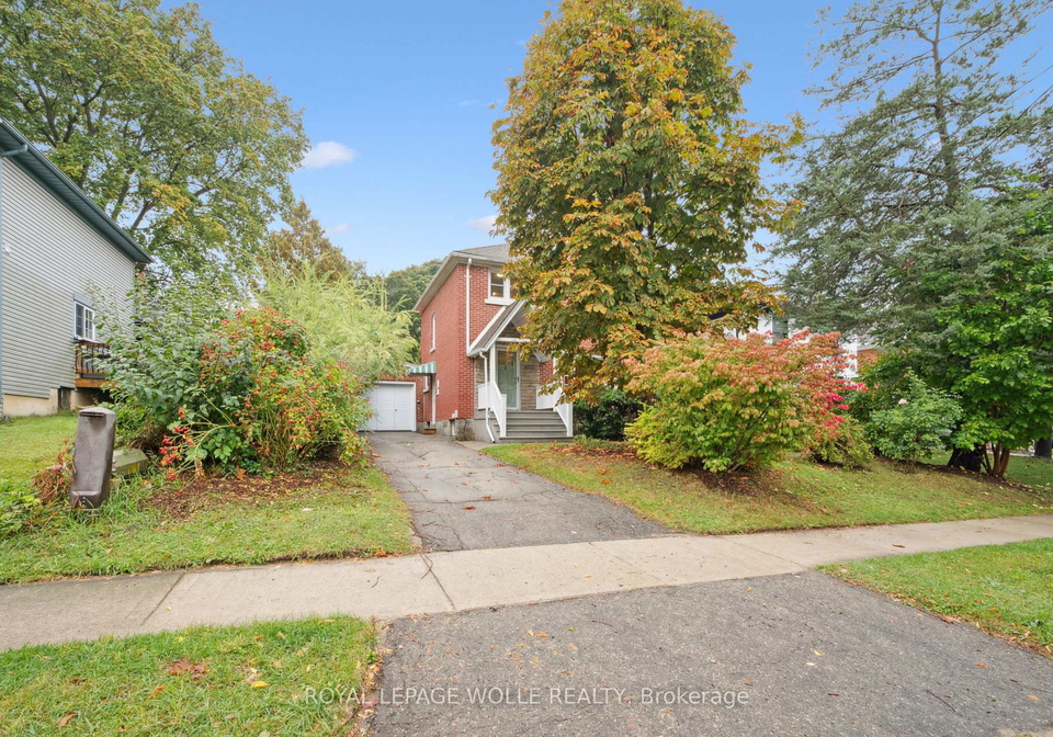 103-dunbar-road-s-waterloo-ontario-x13723396