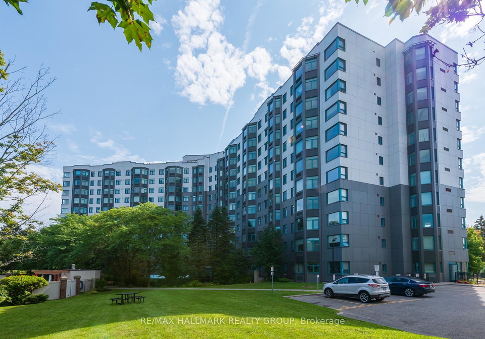 1025-grenon-avenue-ottawa-ontario-x13723440