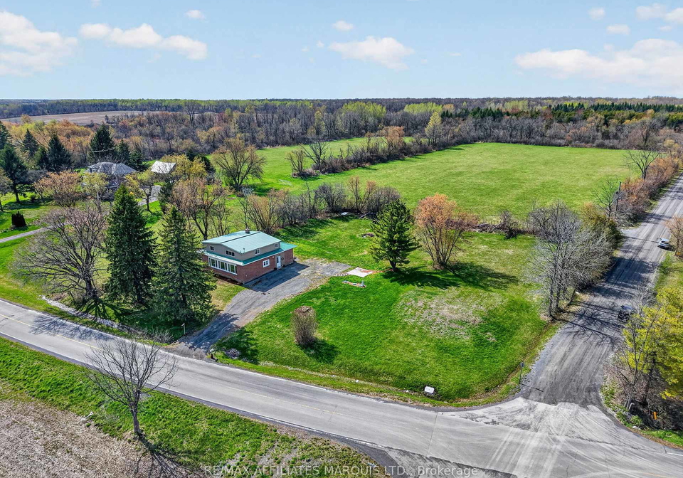 20033-kenyon-conc-road-4-north-glengarry-ontario-x13723604