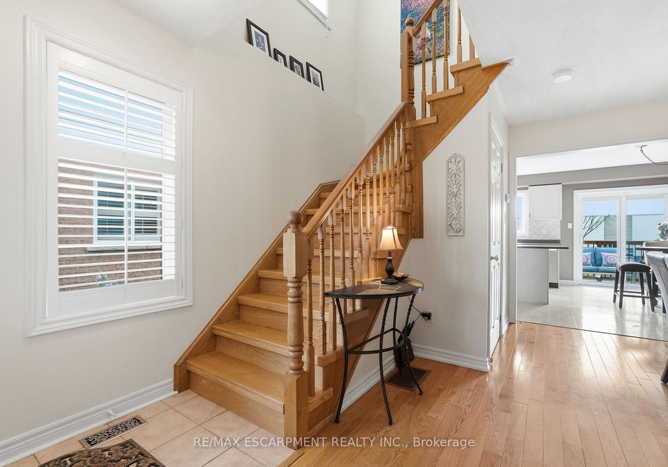 8-slater-court-hamilton-ontario-x13723640