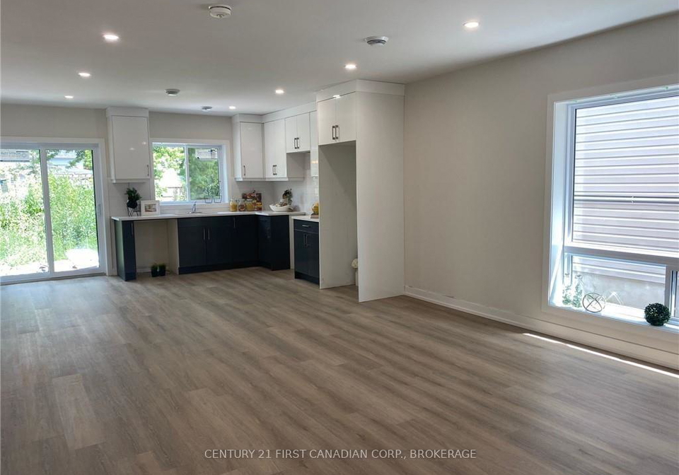 2388-boswell-street-st-clair-ontario-x13723654