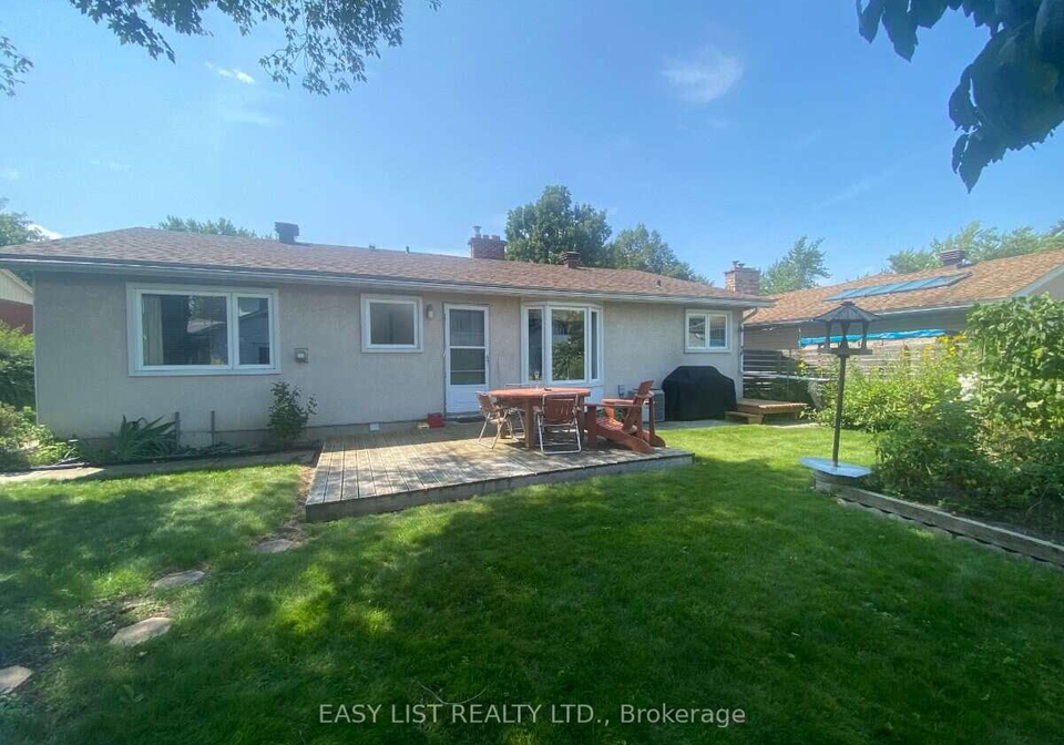 2154-dutton-crescent-ottawa-ontario-x13723686